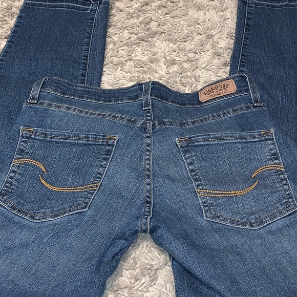 Signature Levi’s modern fit non hem bottoms - Picture 3 of 6